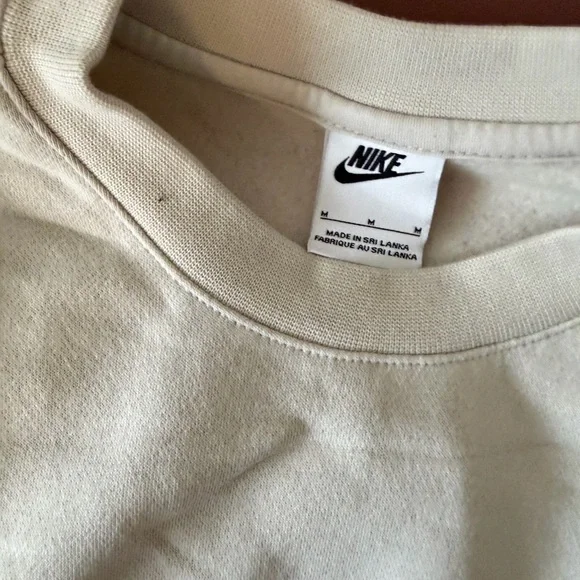 Nike Cream Crewneck Sweatshirt - Picture 2 of 8